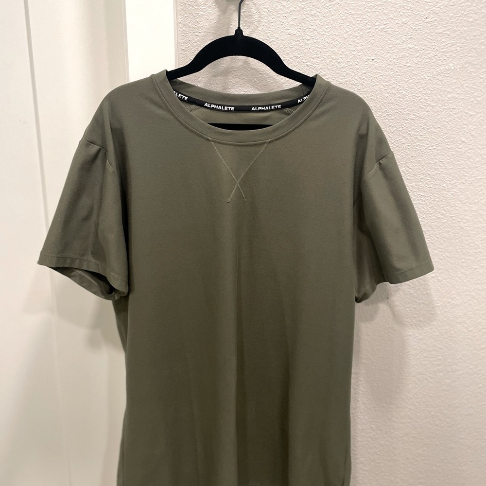 2 for 1 Alphalete Hex Shirts (M)